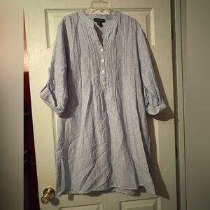 Tahari brand blue and white seersucker dress